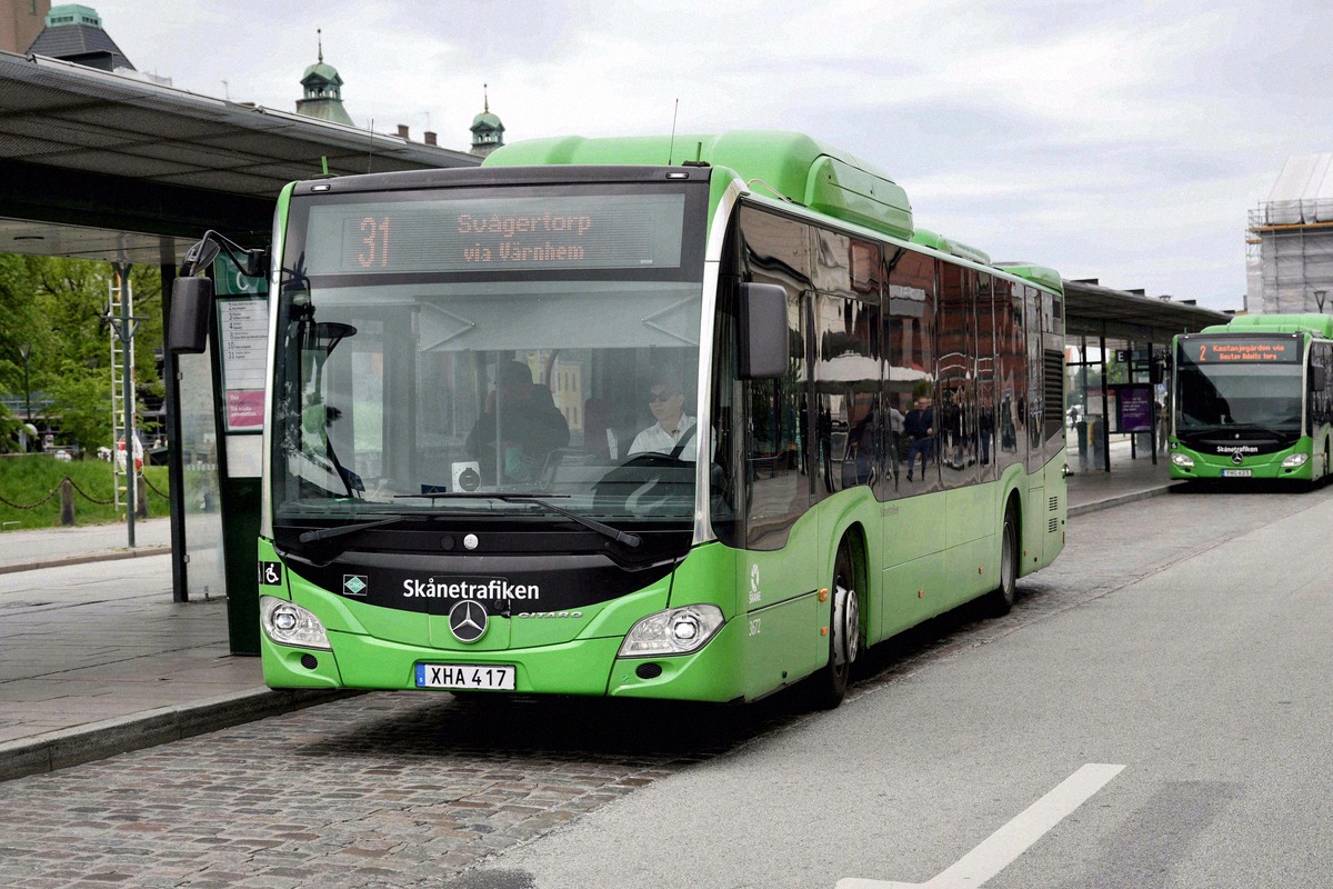 Grüne Stadtbusse in Malmö